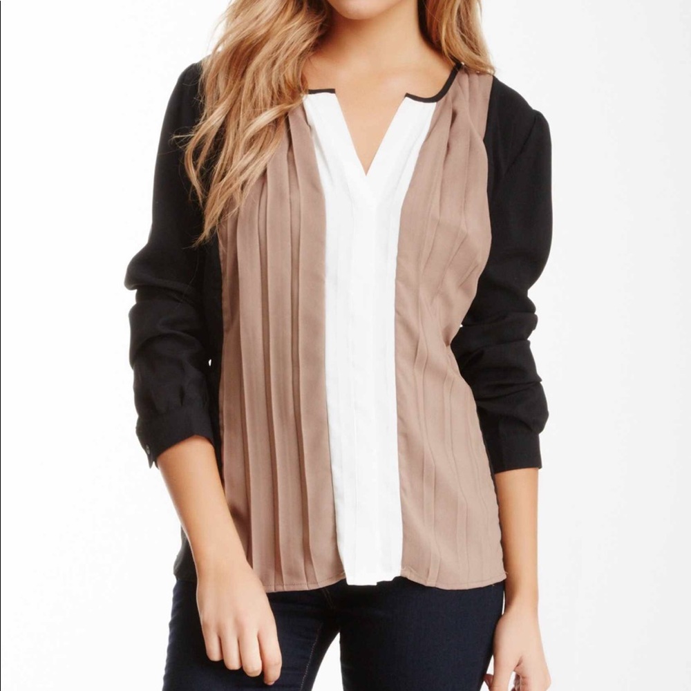 Tracy M med pleated tricolor blouse